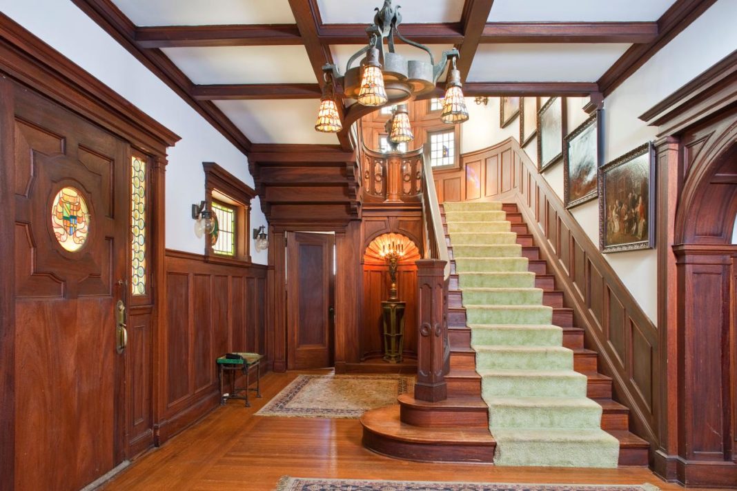 American-Horror-Story-HGTV